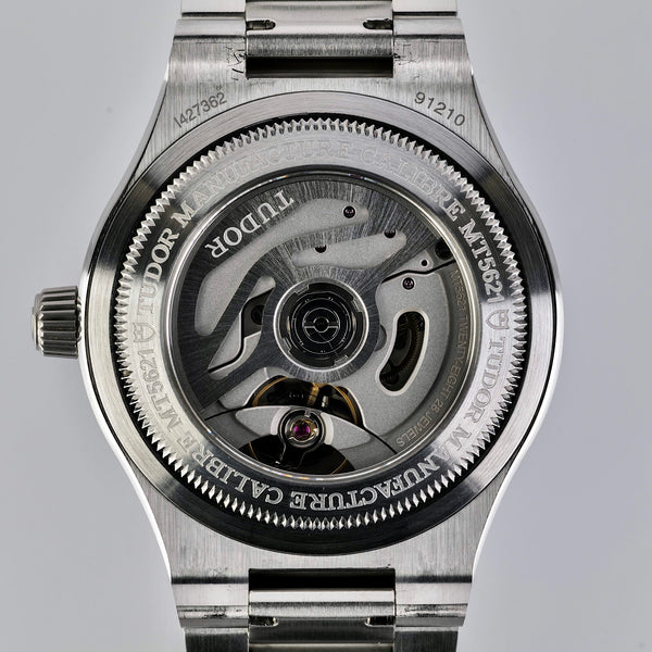 Tudor North Flag Ref 91210N