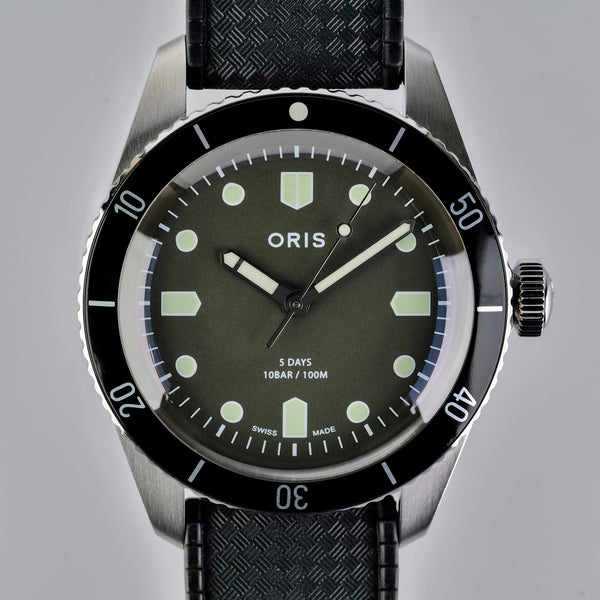 Oris Divers Sixty-Five Hodinkee Caliber 400 Ref 01 400 7774 4087