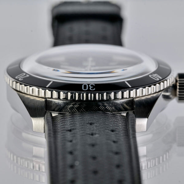 Oris Divers Sixty-Five Hodinkee Caliber 400 Ref 01 400 7774 4087