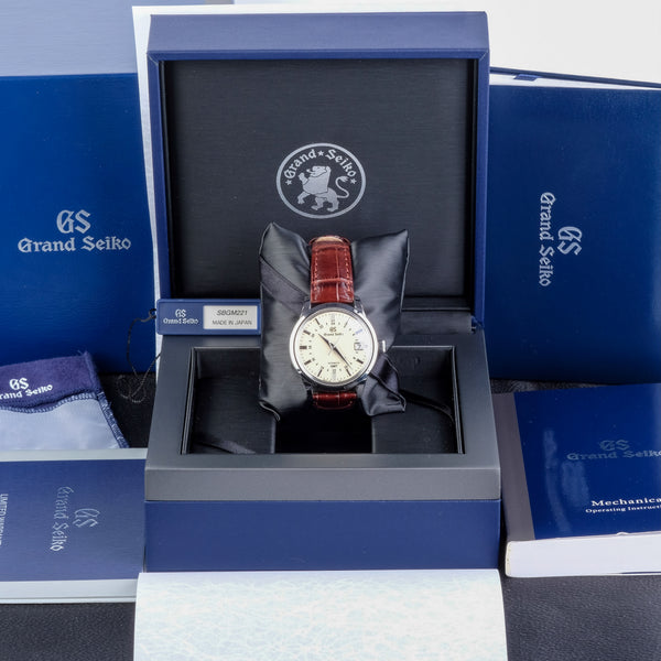 Grand Seiko Elegance GMT SBGM221