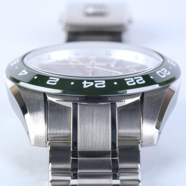Grand Seiko Spring Drive GMT Ceramic Bezel Green SBGE257