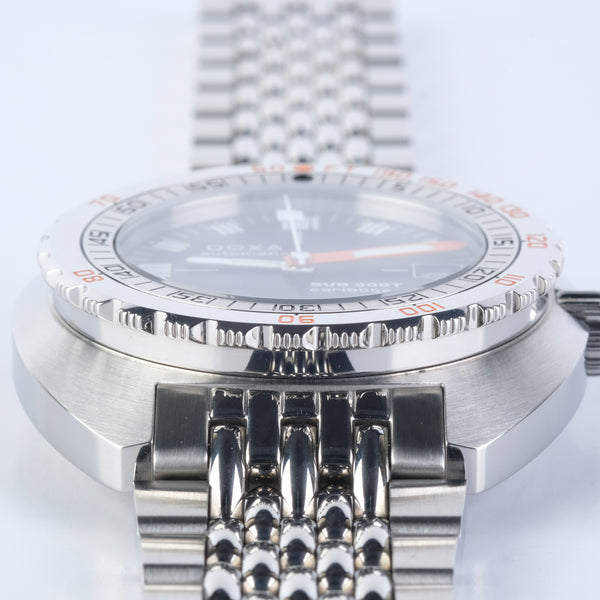 Doxa SUB 300T Caribbean Ref 8401020110