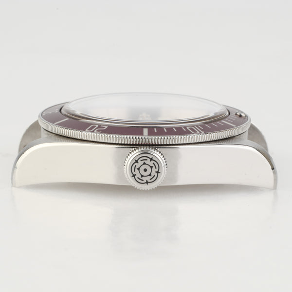 Tudor Black Bay Red 79220R, Boxed J910254