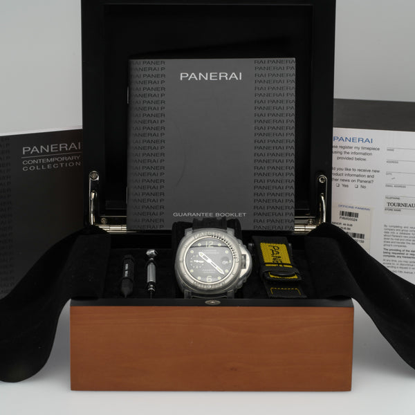 Panerai Luminor Submersible PAM 24
